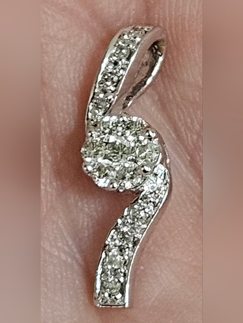 14k White Gold Diamond Pendant Swirls Sparkly Retired Gift MSRP $1450